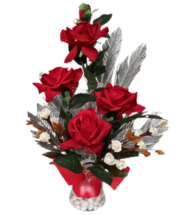 Roses with silver touch element arrange in vase